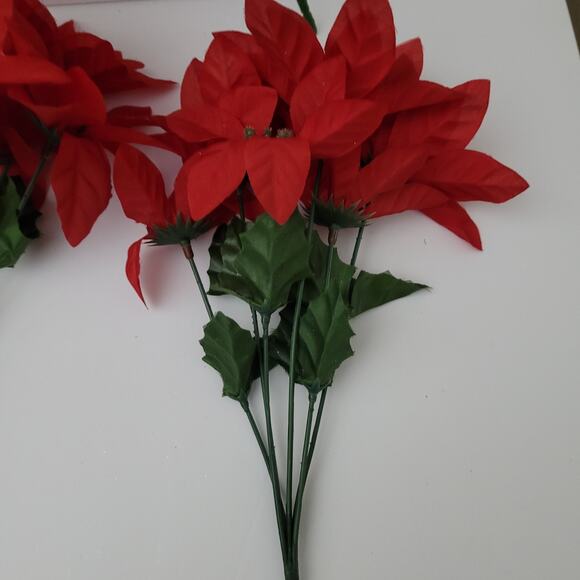 Set of 6 Artificial Red Poinsettia Bushes - Picture 4 of 8